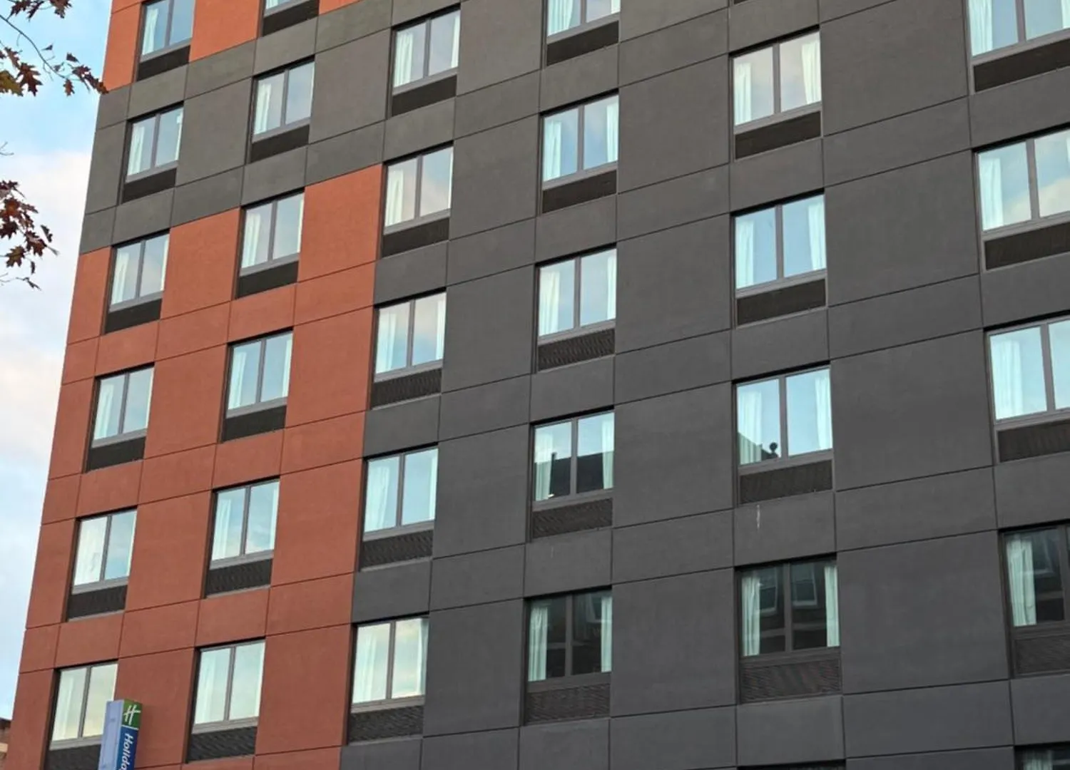 Holiday Inn Express & Suites New York
