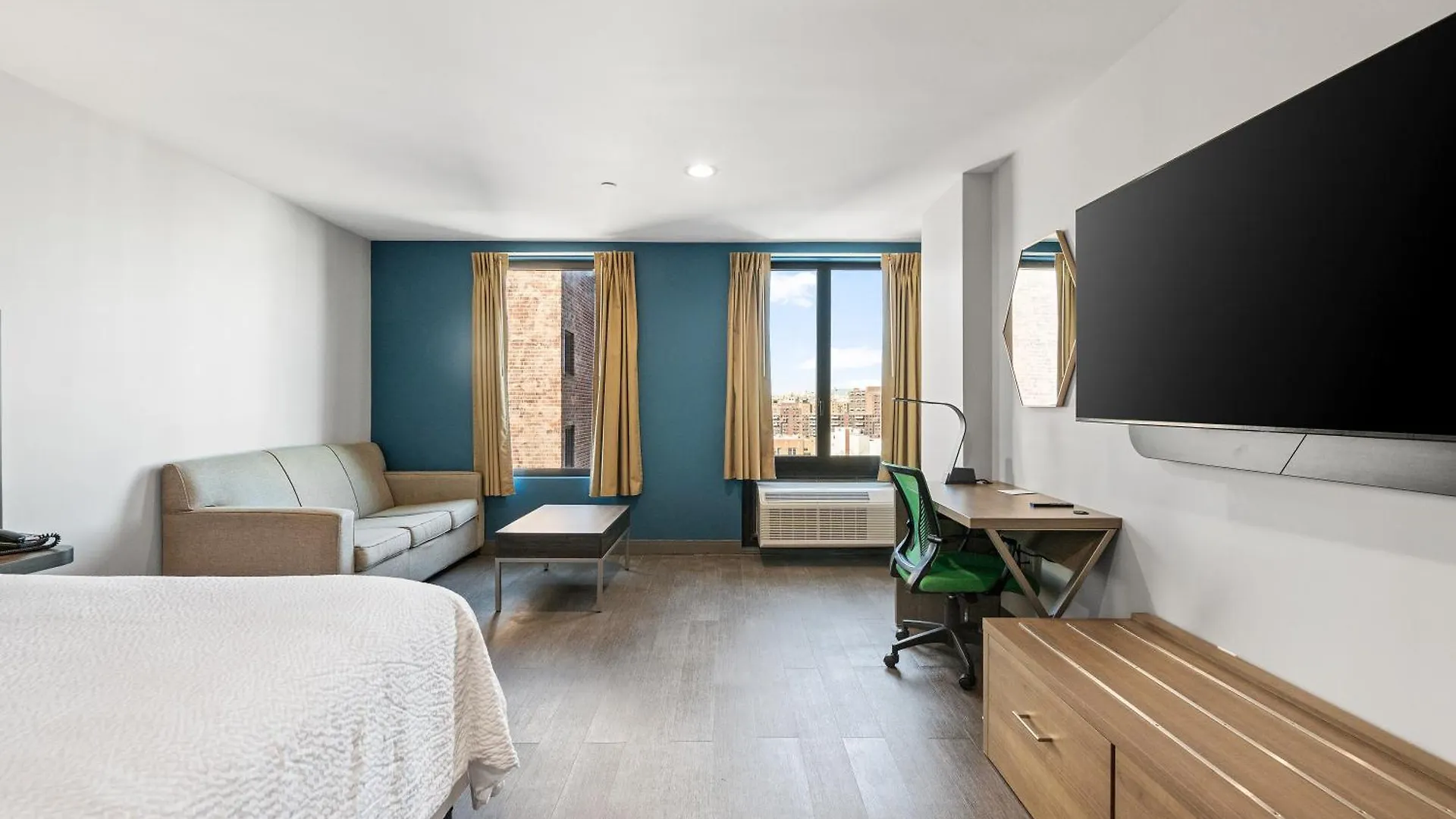 *** Hotel Holiday Inn Express & Suites New York United States